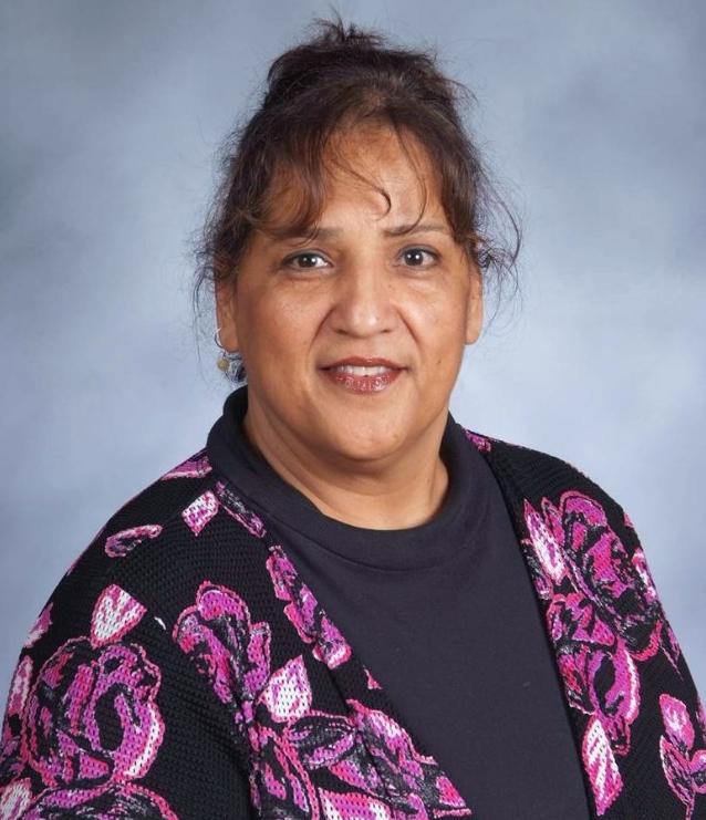 Mrs. Nydia Cahue is the Administrative Assistant in the discipline office.  