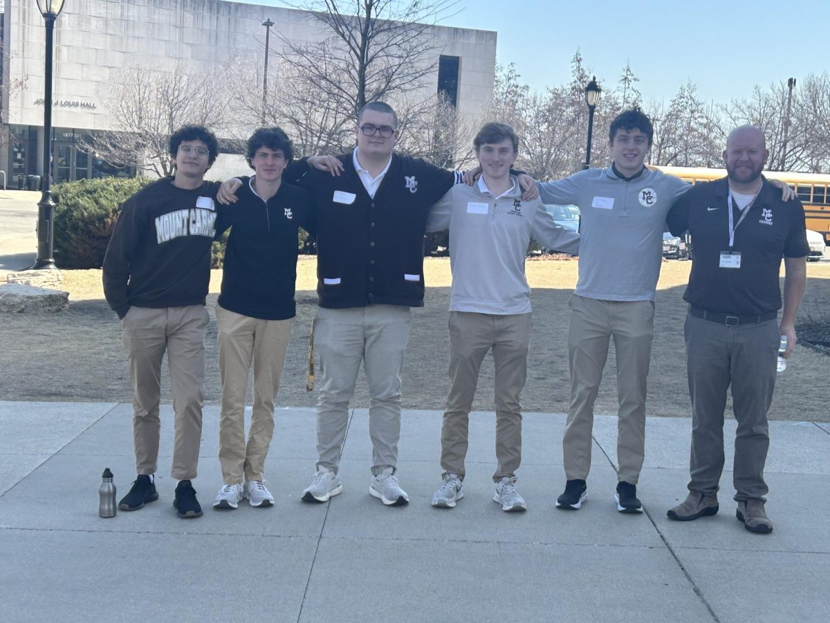 The writing team of The Caravan attended the SPAC’s annual conference at Northwestern’s Medill School of Journalism in March.