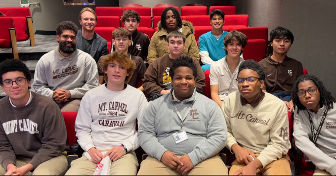The Medical Enrichment Club, one of many extracurriculars at MC, took a field trip to the Illinois College of Optometry in December 2025.